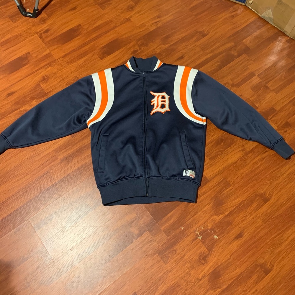 Bomber jacket